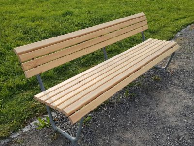 Sitzbankbretter erneuert